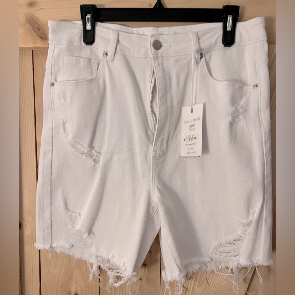 NWT Risen  White Jean Shorts Size 1X